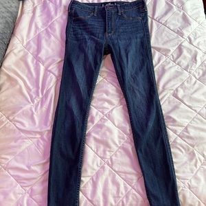 Hollister High Rise Skinny Jeans short